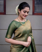 Green Designer Silk With Jacquard Work saree With Attractive Saree