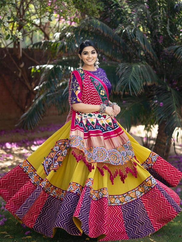 WOMEN'S LEHENGA CHOLI FOR NAVRATRI.