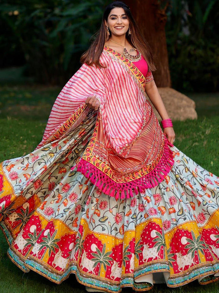 WOMEN'S LEHENGA CHOLI FOR NAVRATRI.