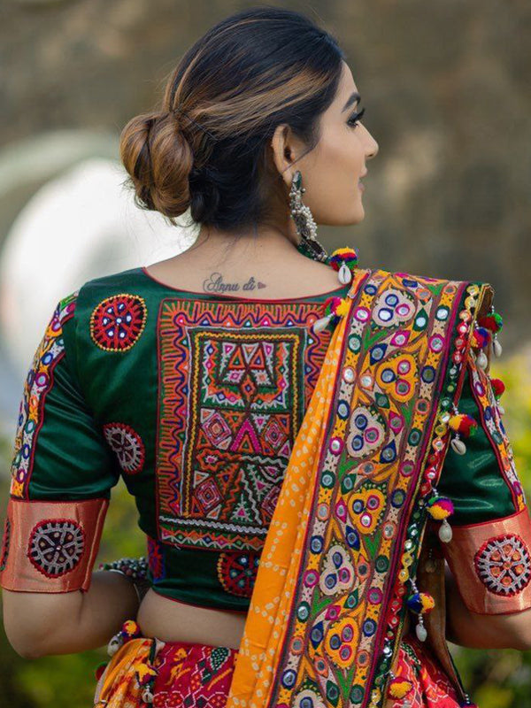 WOMEN'S LEHENGA CHOLI FOR NAVRATRI.