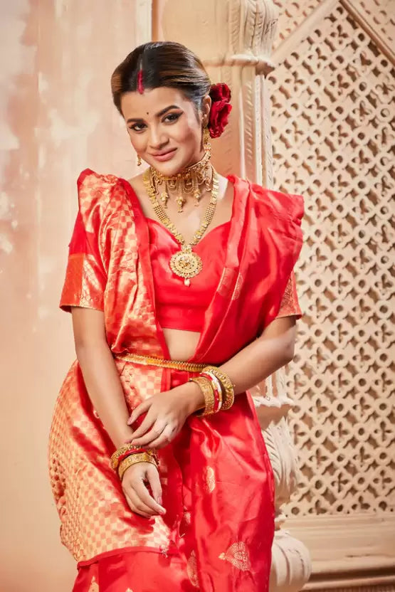 Red Banarasi Silk With Jacquard Work Saree With Attractive Blouse Piece