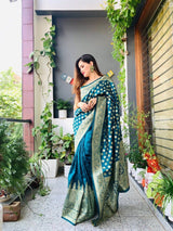 Green Designer Silk With Jacquard Work Saree With Attractive Blouse Piece