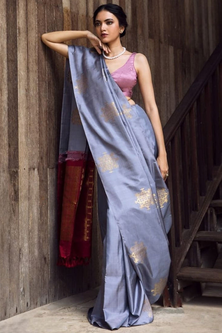 Vestigial Grey Soft Silk Saree With Fugacious Blouse Piece