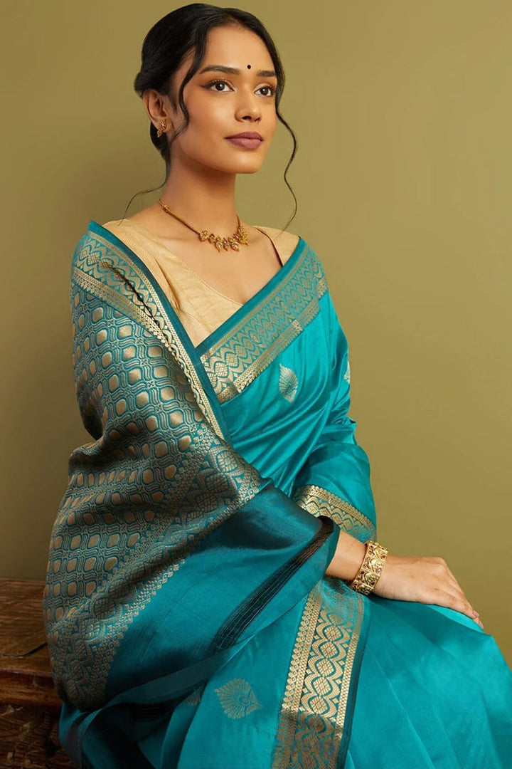 Alluring Firozi Soft Silk Saree With Classy Blouse Piece