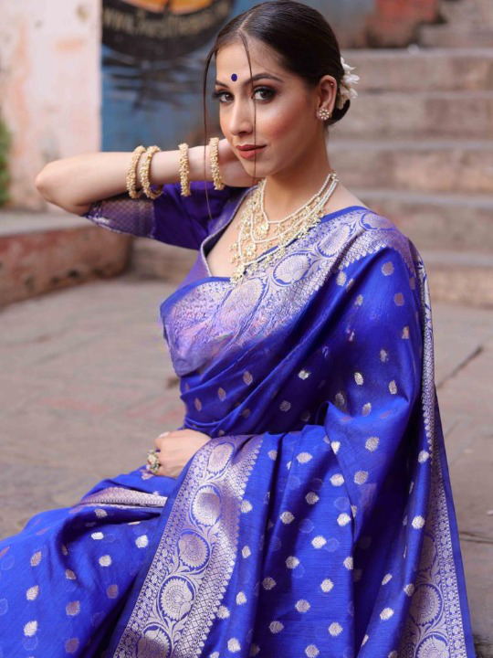 Classic Blue Soft Silk Saree With Seraglio Blouse Piece