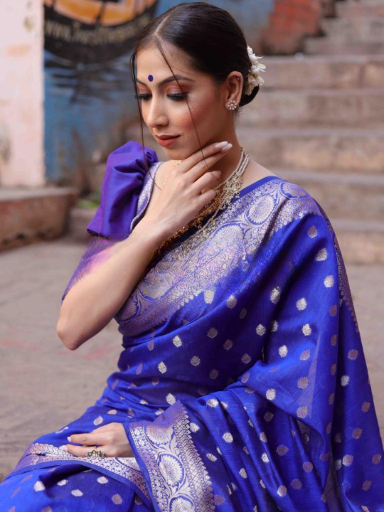 Classic Blue Soft Silk Saree With Seraglio Blouse Piece