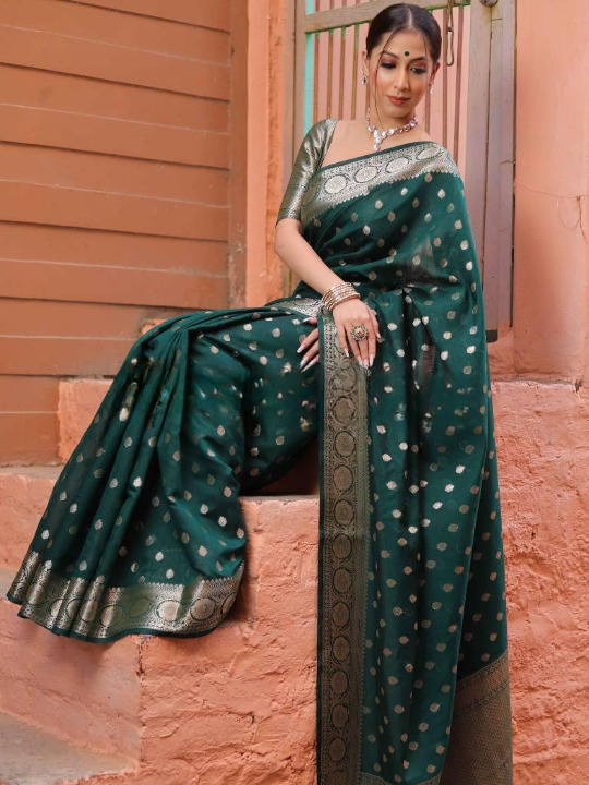 Assemblage Green Soft Silk Saree With Gossamer Blouse Piece