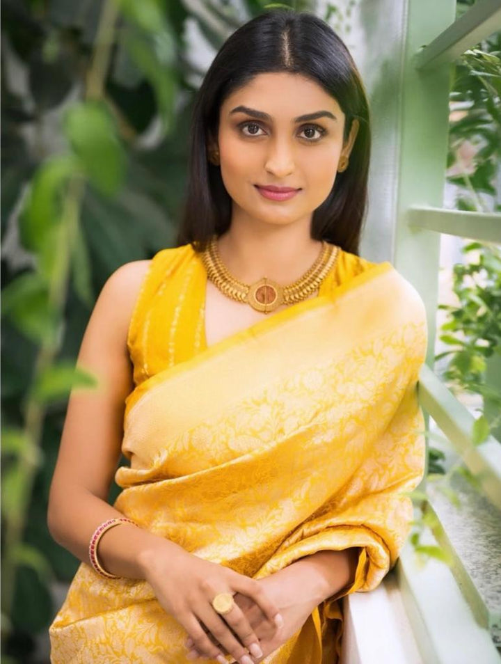 Imbrication Yellow Soft Silk Saree With Serendipity Blouse Piece