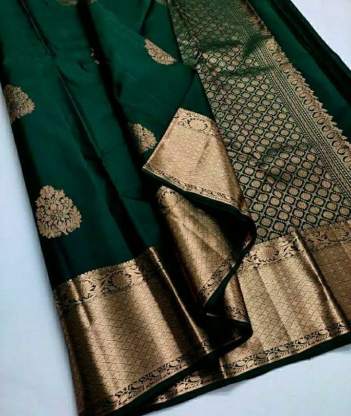 Imbrication Dark Green Soft Silk Saree With Desirable Blouse Piece