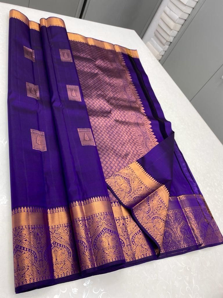 Redolent Royal Blue Soft Silk Saree With Smashing Blouse Piece