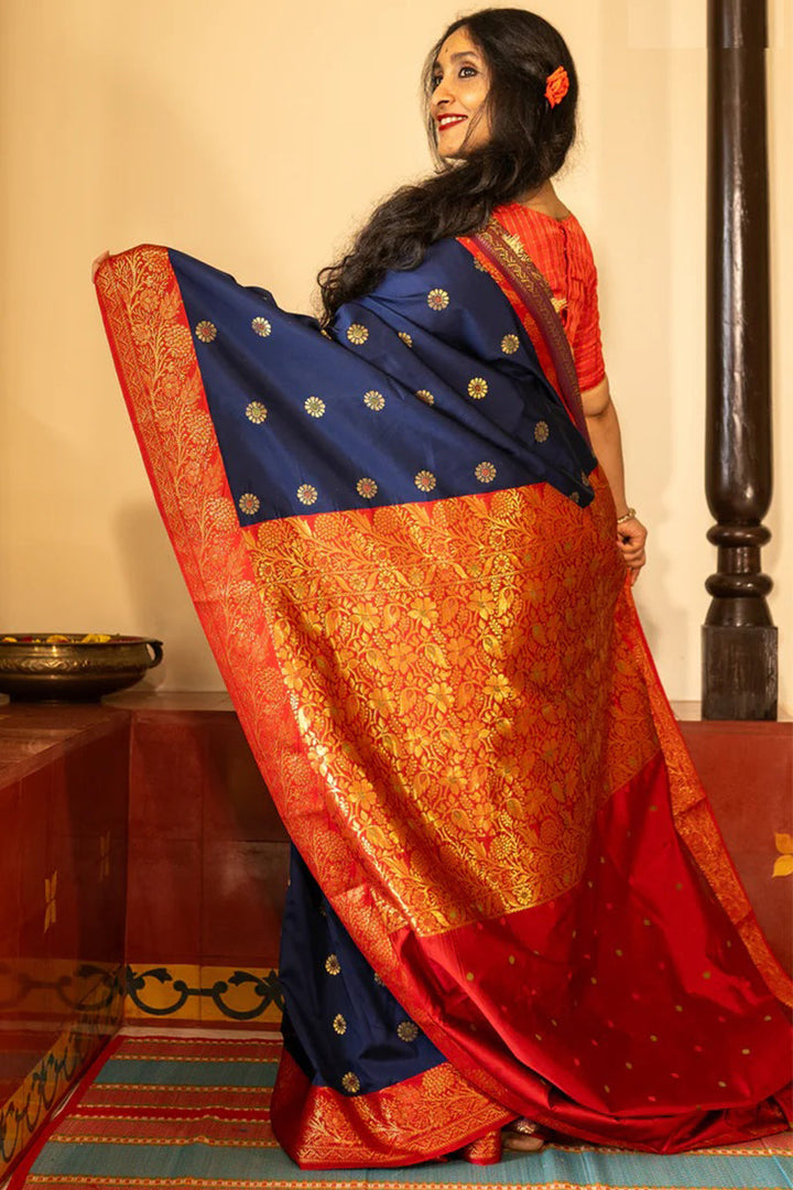 Phenomenal Navy Blue Soft Silk Saree With Deserving Blouse Piece