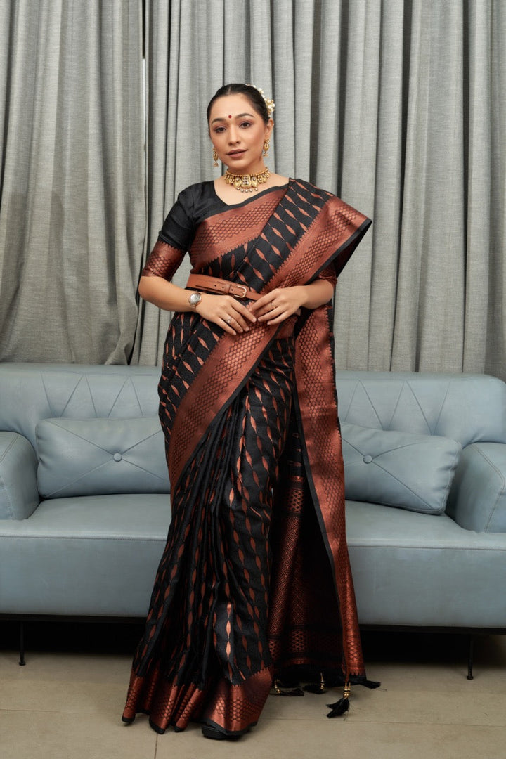 Elision Black Soft Silk Saree With Mellifluous Blouse Piece