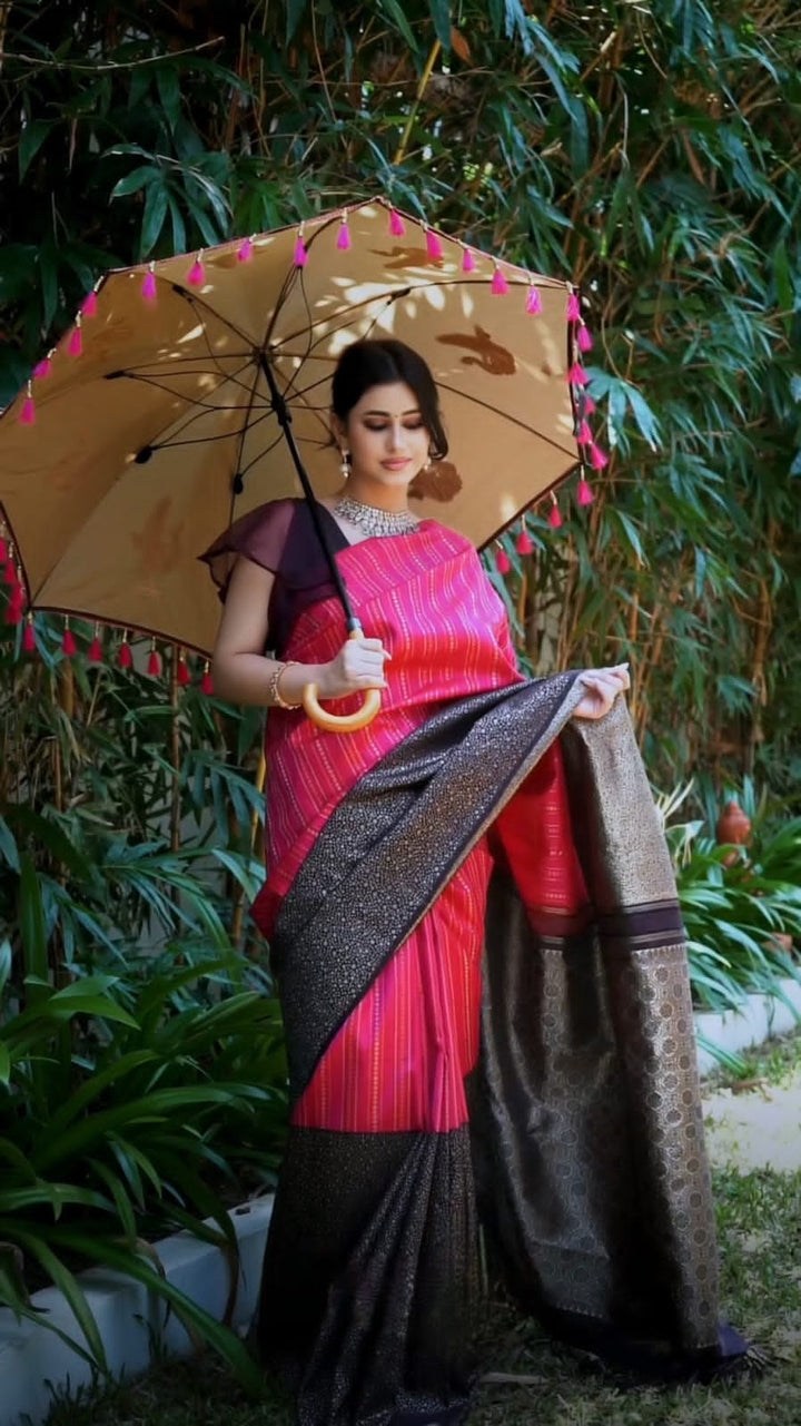 Transcendent Dark Pink Soft Silk Saree With Exemplary Blouse Piece