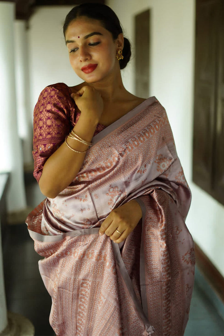 Flaunt Grey Soft Silk Saree With Girlish Blouse Piece