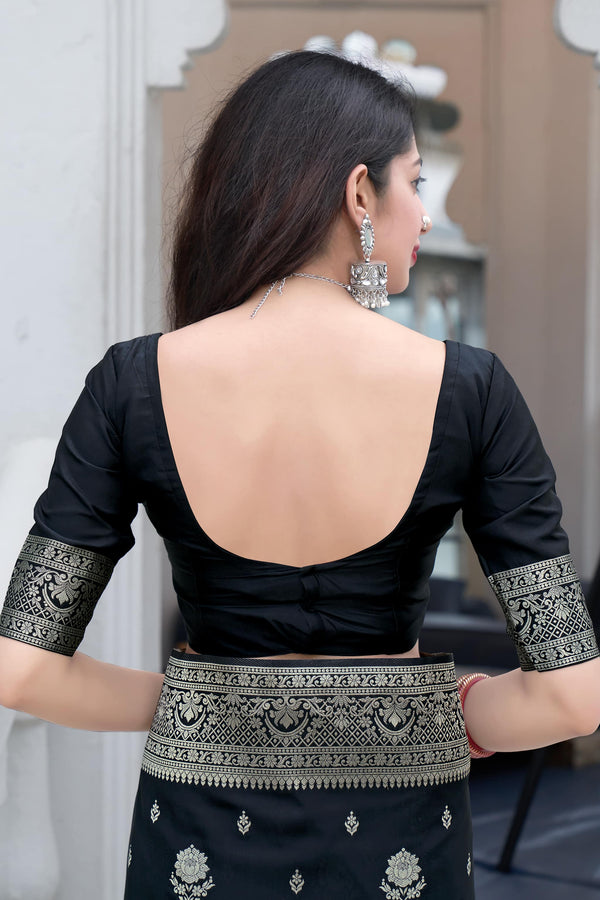 Engrossing Black Soft Silk Saree With Super classy Blouse Piece