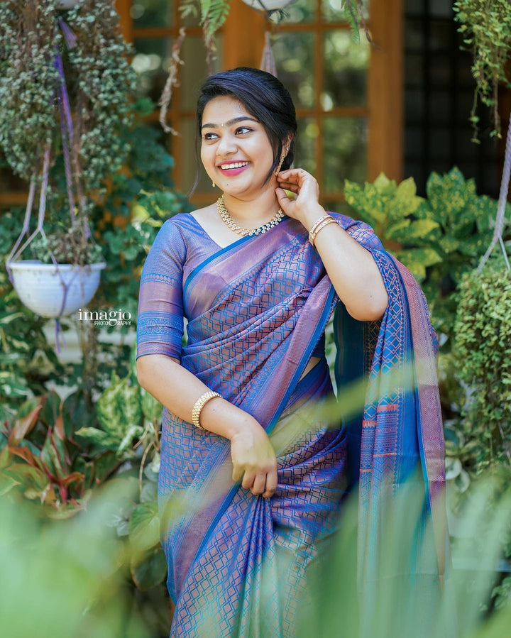 Splendorous Blue Soft Silk Saree With Exuberant Blouse Piece