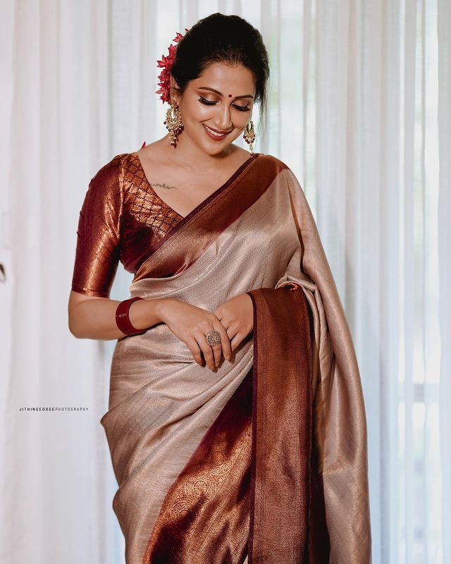 Unique Beige Soft Silk Saree With Extraordinary Blouse Piece