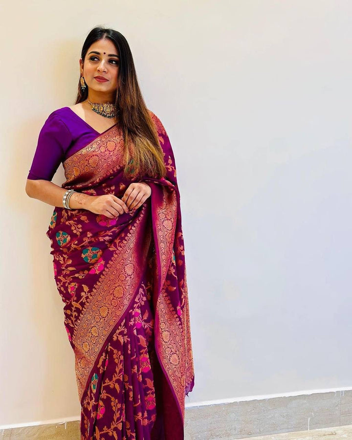 Angelic Purple Soft Banarasi Silk Saree With Adoring Blouse Piece