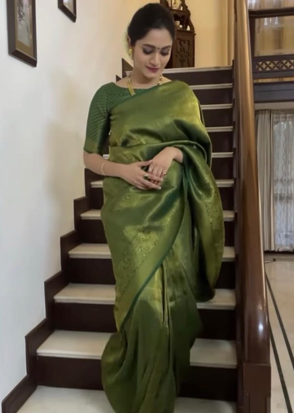 Green Designer Silk With Jacquard Work saree With Attractive Saree