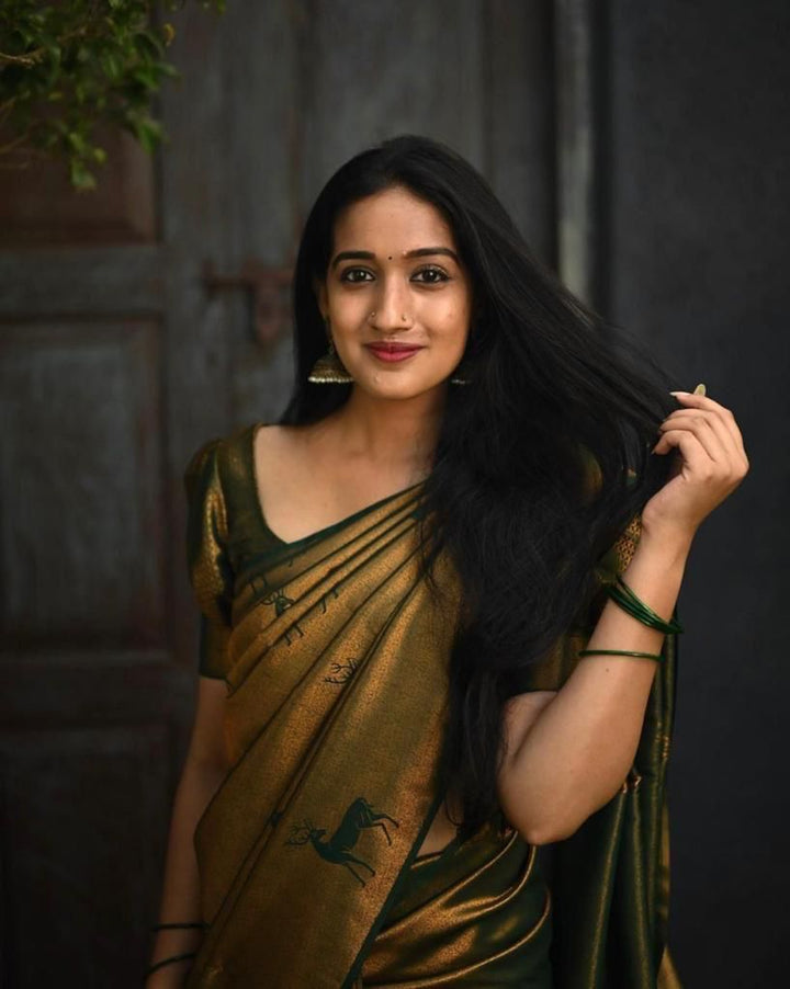 Gossamer Dark Green Soft Silk Saree With Comely Blouse Piece