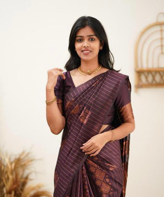 Gorgeous Purple Soft Silk Saree With Stylish Blouse Piece