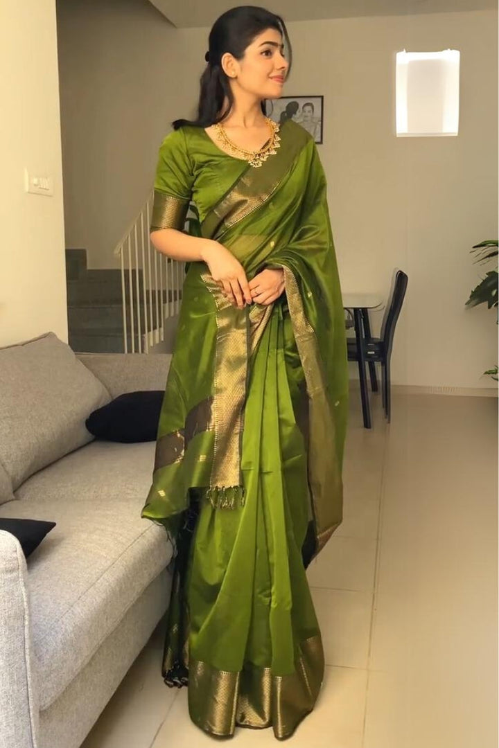 Seraglio Green Cotton Silk Saree With Magnificat Blouse Piece