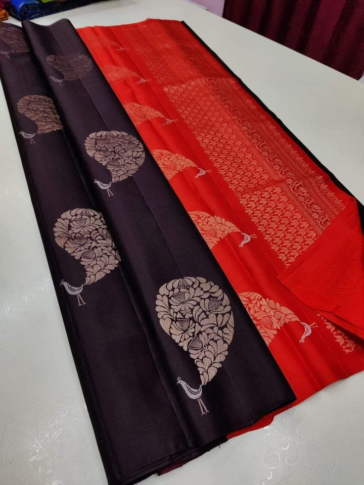 Lagniappe Wine Soft Silk Saree With Denouement Blouse Piece