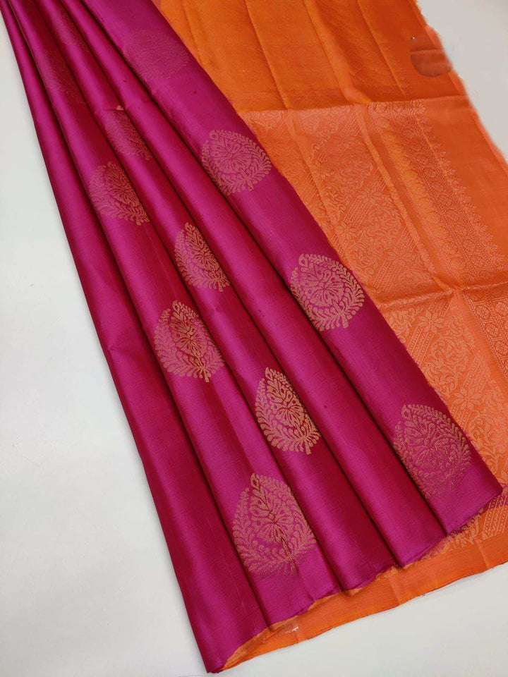 Pleasurable Dark Pink Soft Silk Saree With Posh Blouse Piece