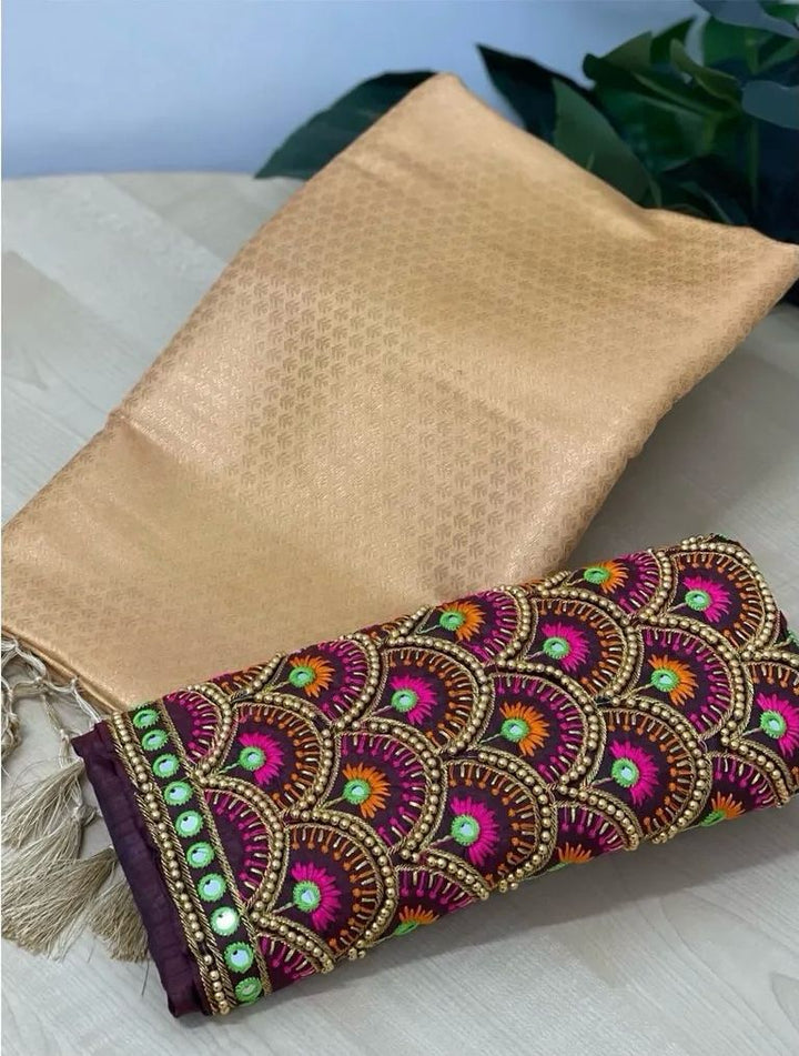 Bucolic Beige Kanjivaram Silk Saree With Two Fugacious Blouse Piece