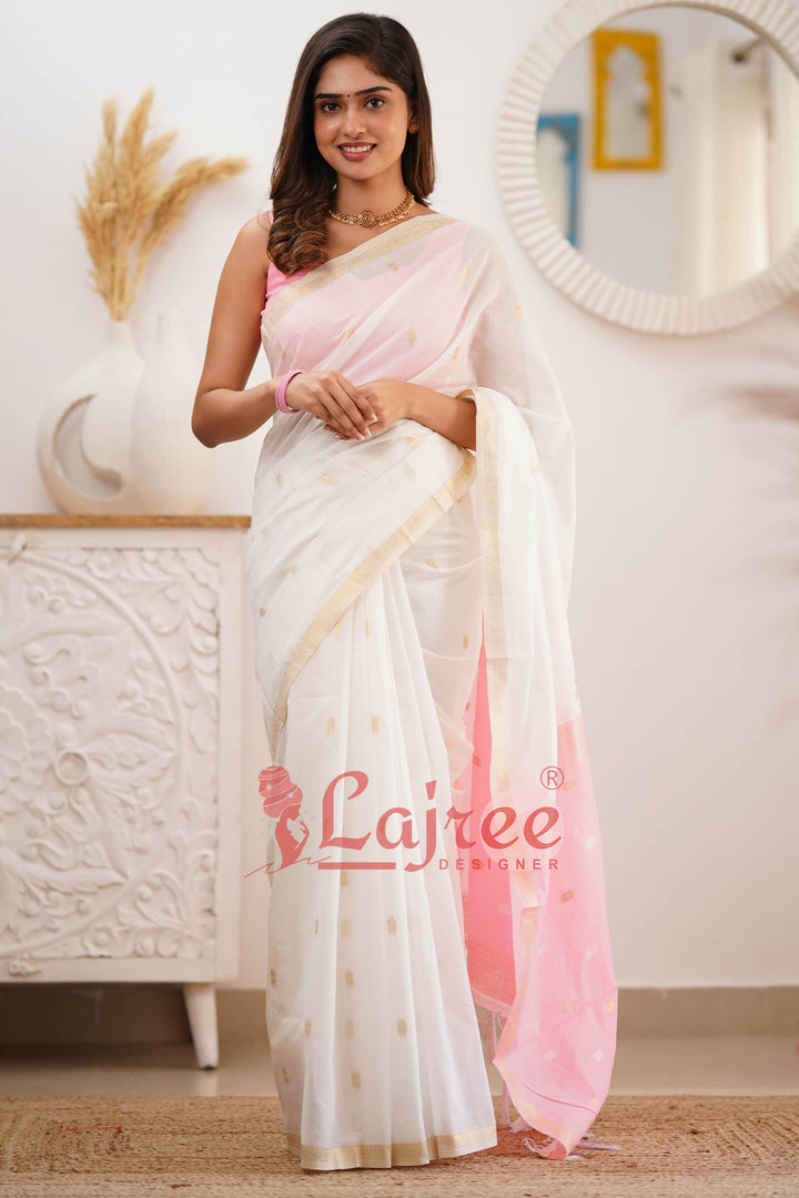 Outstanding White Cotton Silk Saree With Deserving Blouse Piece