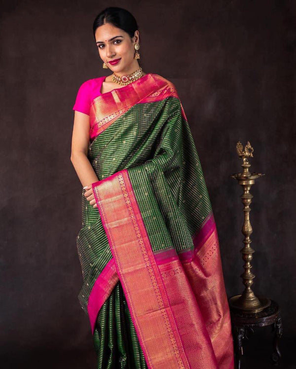 Hypnotic Green Soft Silk Saree With Fancifull Blouse Piece