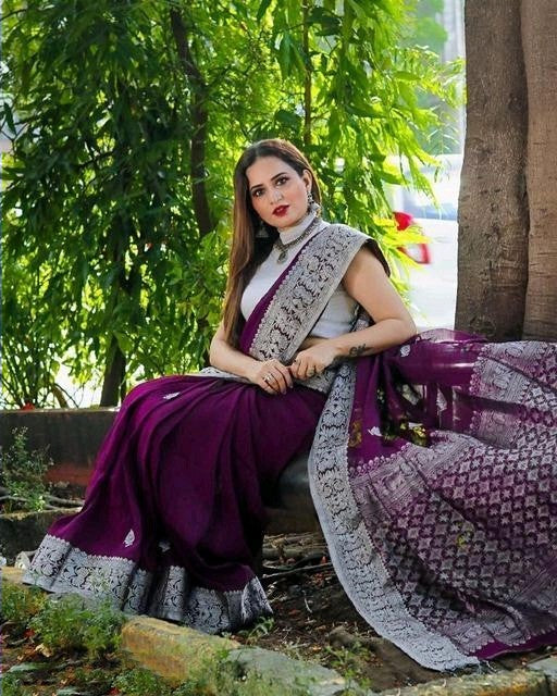 Glorious Purple Soft Banarasi Silk Saree With Glowing Blouse Piece