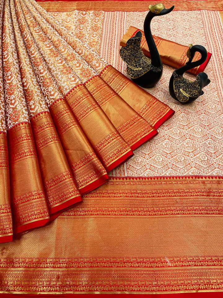 Impressive Red Kanjivaram Silk Saree With Jazzy Blouse Piece