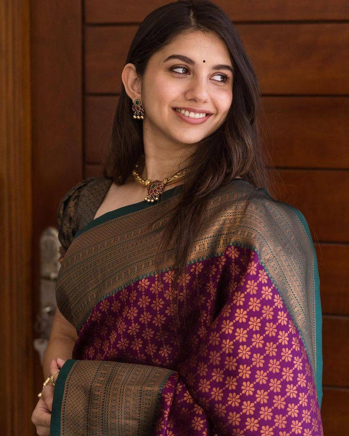 Flattering Purple Soft Silk Saree With Deserving Blouse Piece