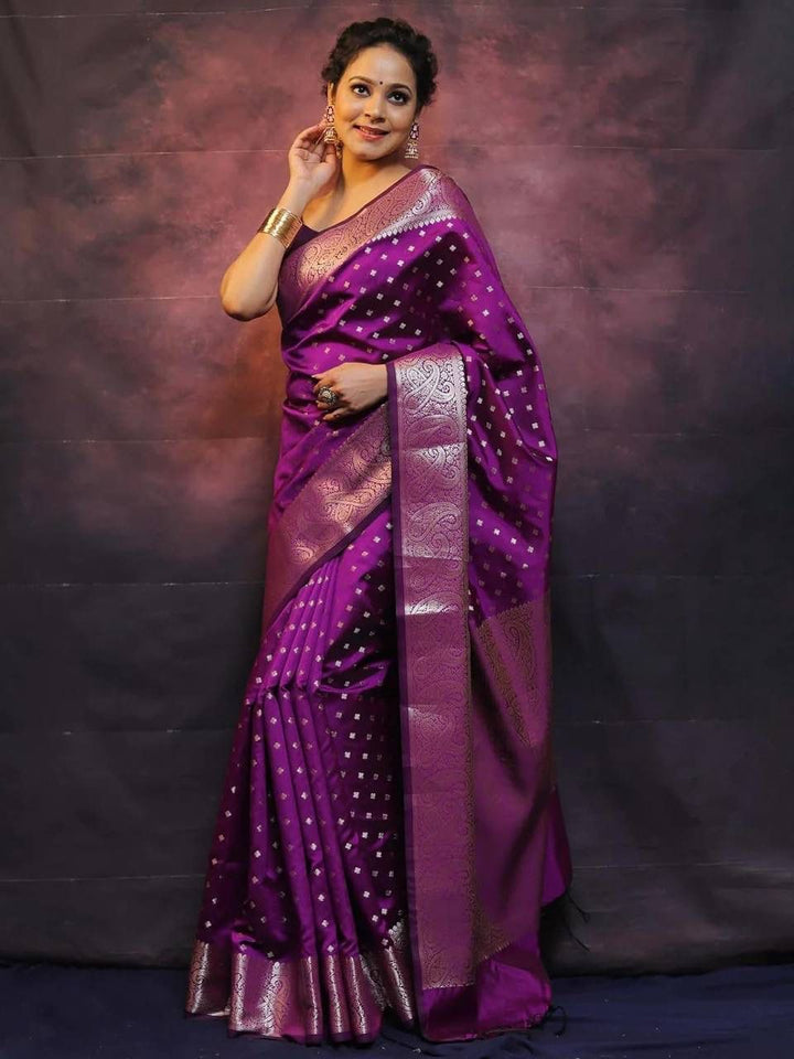 Arresting Purple Soft Silk Saree With Fairytale Blouse Piece