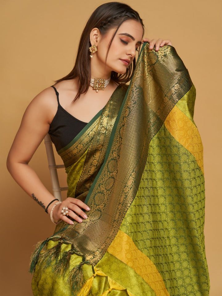 Buy Modern Sarees online