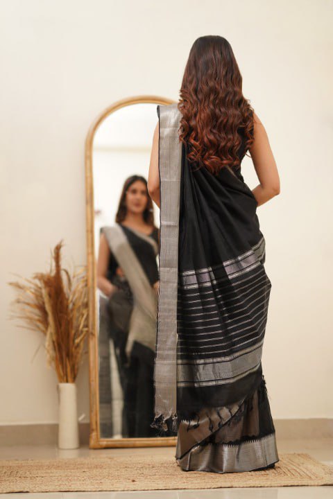 black saree