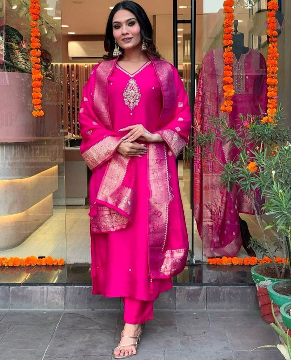 Pink Muslin Cotton Designer Kurta Set With Dupatta