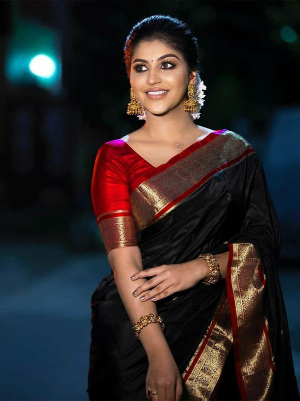 black saree