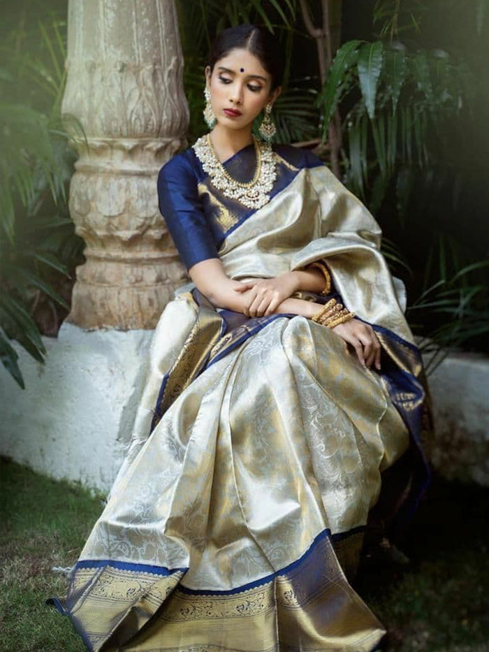 Kasavu sarees