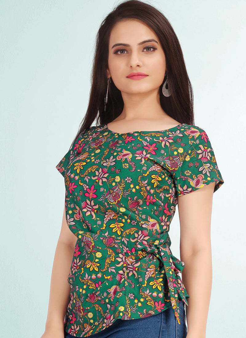 Women light green floral printed casual top